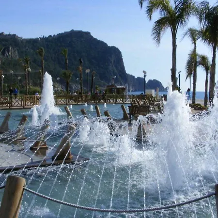 You And Your Family Will Love This 5 Star Beach With Private Pool In Alanya, Alanya 1023 Vila Konaklı