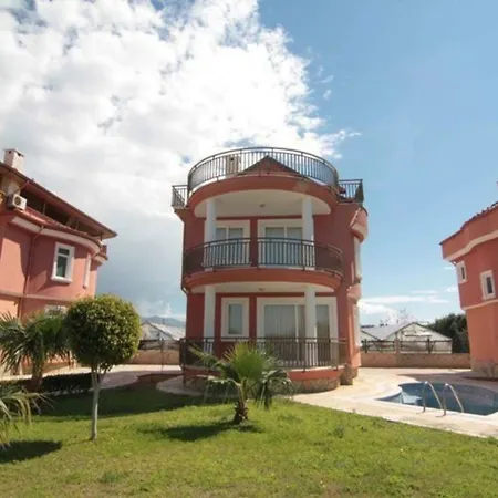 You And Your Family Will Love This 5 Star Beach With Private Pool In Alanya, Alanya 1023 Villa